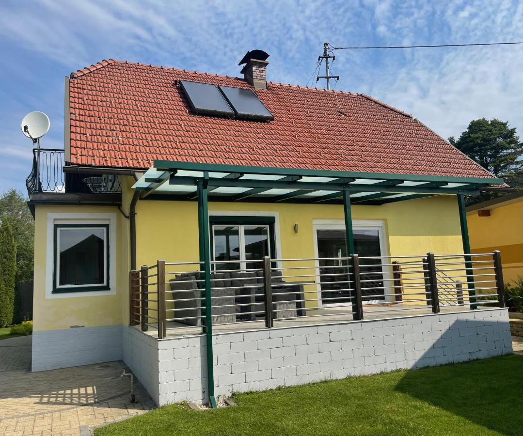 Apartment Schlossbergblick Griffen Exterior photo